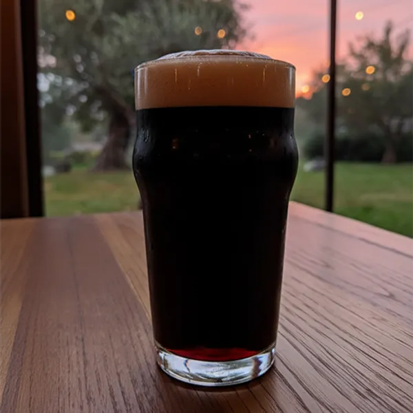 Un bicchiere di chocolate stout